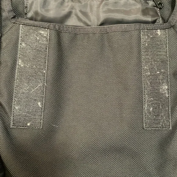 GC Timbuk2 Swig Urban Laptop Backpack - Black / Green - Picture 6 of 8